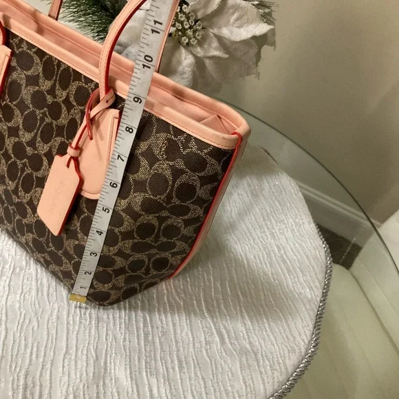 Elegant Brown and Pink Tote Bag - Picture 5 of 16